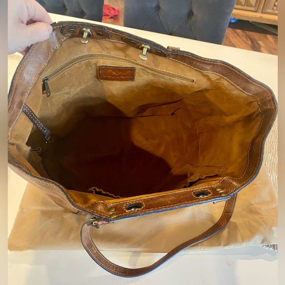 Patricia Nash Tote - Picture 14 of 15